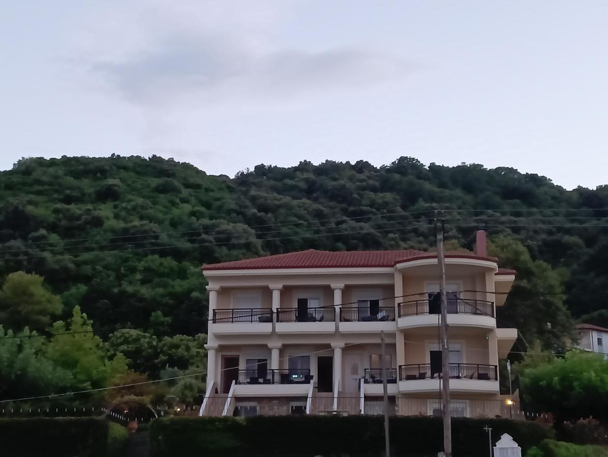 Perdikis Apartments - Paliouria Kokkino Nero ภายนอก รูปภาพ