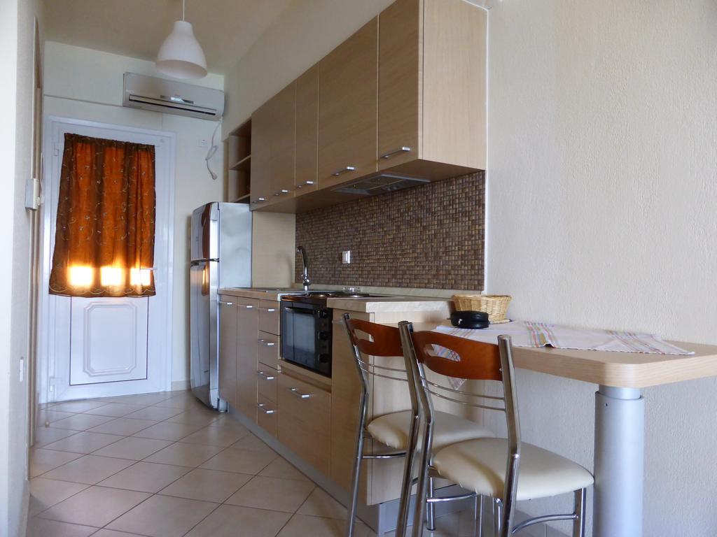 Perdikis Apartments - Paliouria Kokkino Nero ภายนอก รูปภาพ